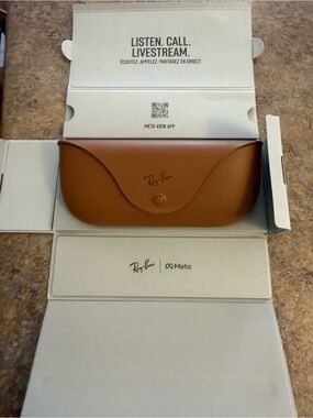 Ray-Ban Brown Leather Sunglasses Case - Snap Closure
